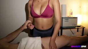 Maya Farrell Porn ist der beste Porno
