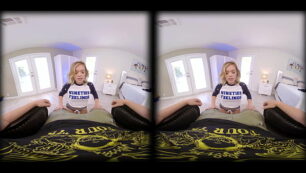VRConk Saugen Schwanz zu Ihrem Lieblingskumpel VR Porn XXX Parodie